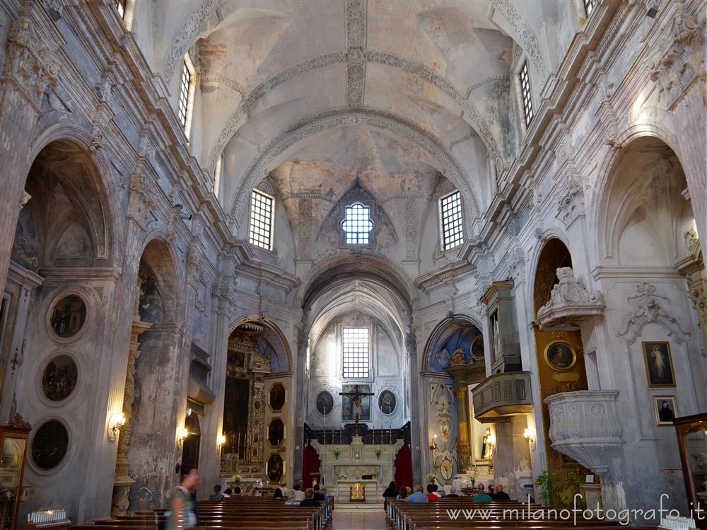 Gallipoli (Lecce) - Interno della Chiesa di San Domenico al Rosario